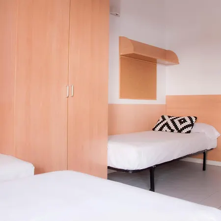 Residencia Resa Tomas Alfaro Fournier * Vitoria-Gasteiz