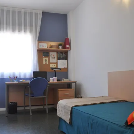 Апартаменты Residencia Resa Tomas Alfaro Fournier