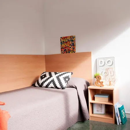 Residencia Resa Tomás Alfaro Fournier Apartamento *