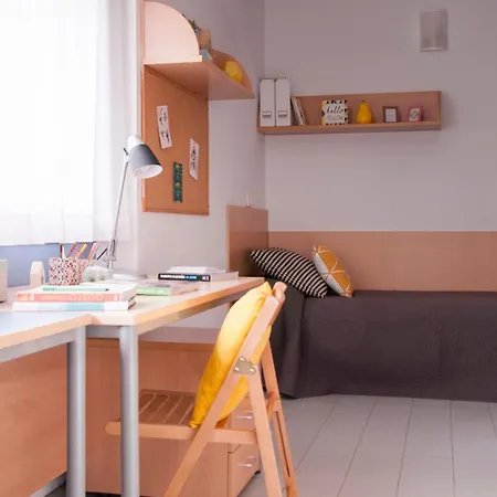 Residencia Resa Tomás Alfaro Fournier Apartamento *