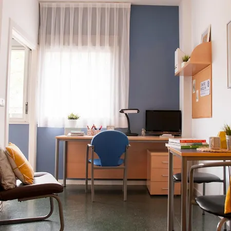 Residencia Resa Tomás Alfaro Fournier *