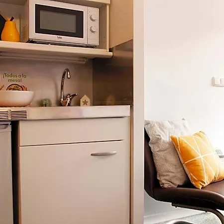 Apartament Residencia Resa Tomas Alfaro Fournier *