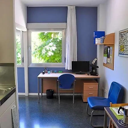 Residencia Resa Tomas Alfaro Fournier *