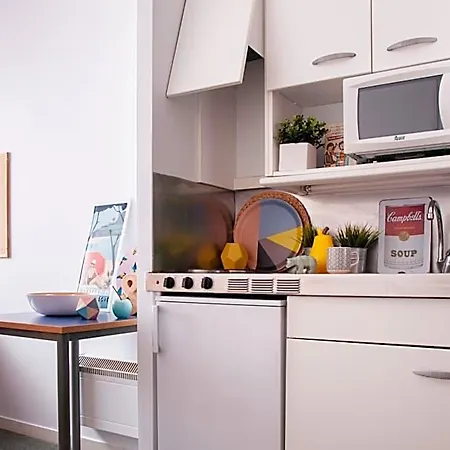 Residencia Resa Tomas Alfaro Fournier * Vitoria-Gasteiz