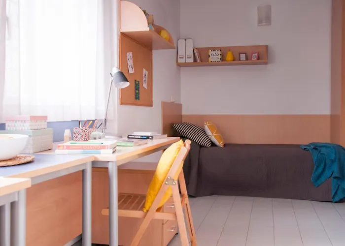 Residencia Resa Tomas Alfaro Fournier Apartment *